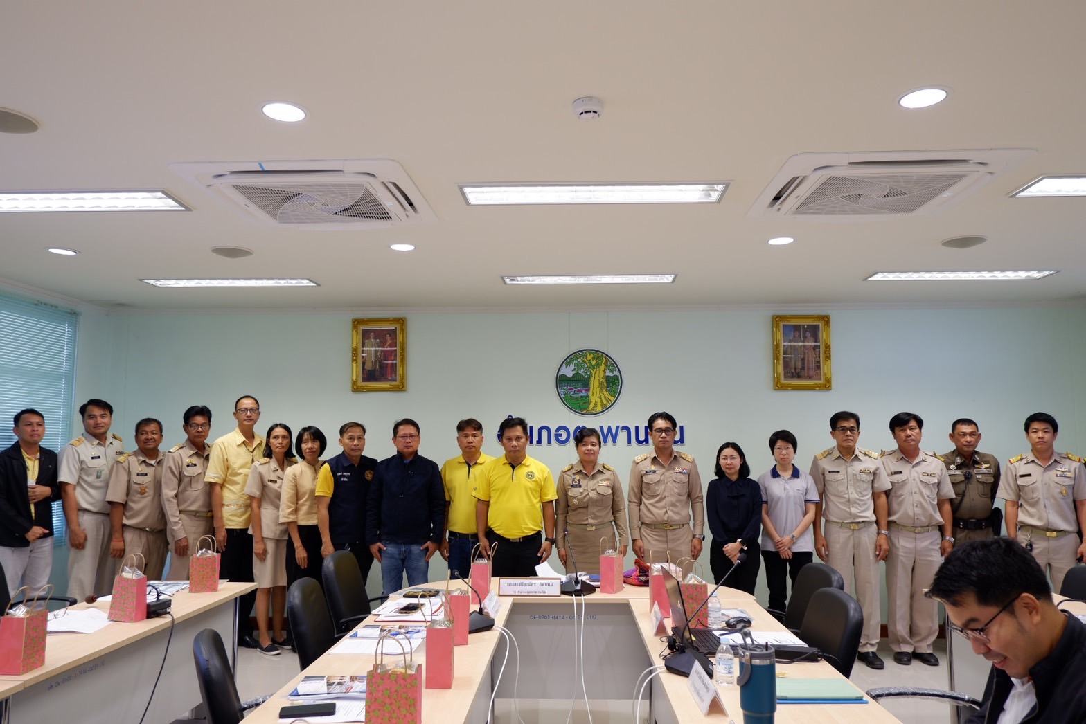ประชุมชี้แจงผลการจัดทำแผนพัฒนาทางหลวง (กลุ่มย่อย ครั้งที่ 2) การศึกษาจัดทำแผนพัฒนาทางเลี่ยงเมืองเพื่อแก้ไขปัญหาจราจรบริเวณเขต